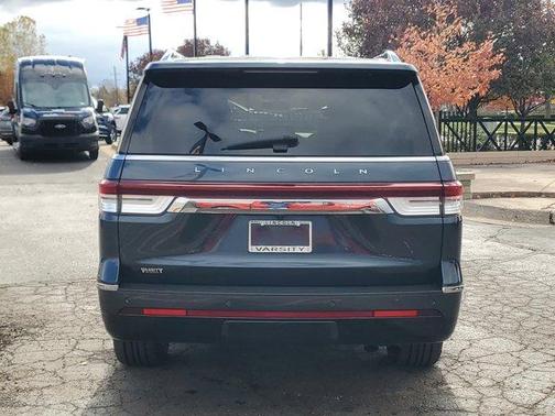 2022 Lincoln Navigator L Reserve