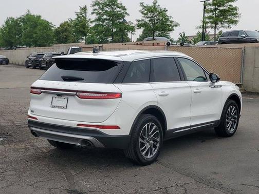 2022 Lincoln Corsair Standard