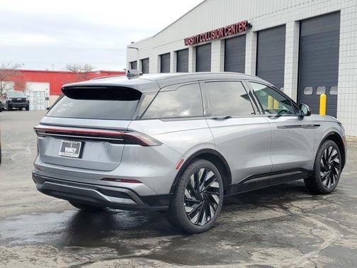 2025 Lincoln Nautilus Reserve
