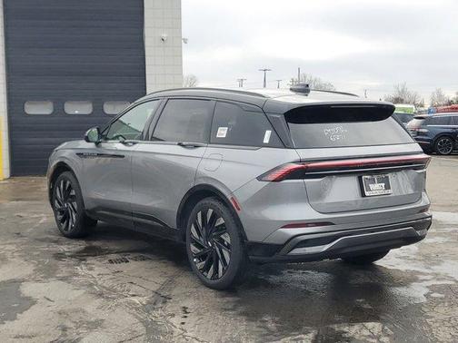 2025 Lincoln Nautilus Reserve
