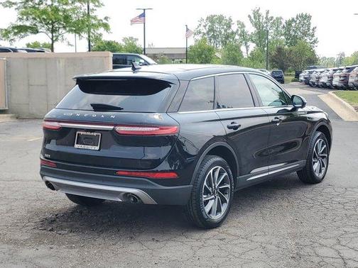 2023 Lincoln Corsair Standard