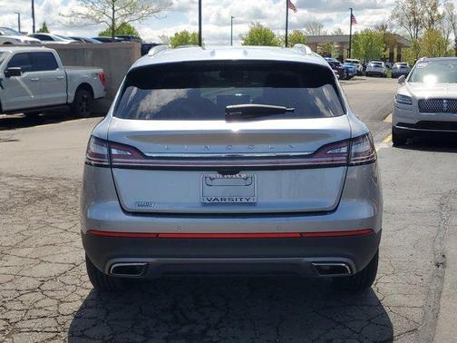 2022 Lincoln Nautilus Standard