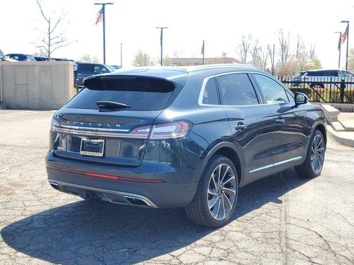 2022 Lincoln Nautilus Reserve