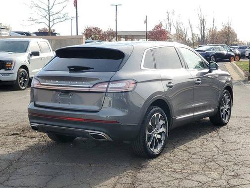 2022 Lincoln Nautilus Reserve