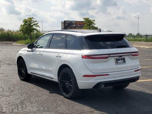 2025 Lincoln Corsair Premiere