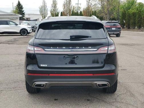 Infinite Black Metallic 2023 Lincoln Nautilus Standard