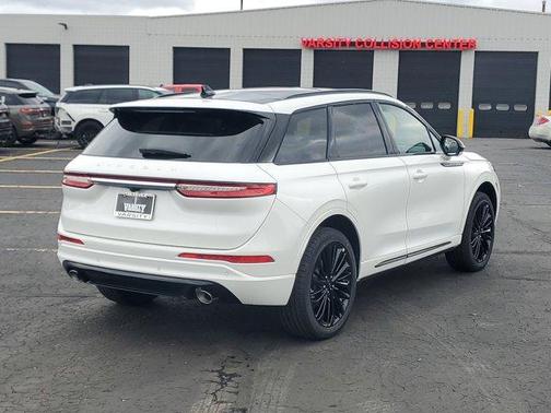 2026 Lincoln Corsair Premiere