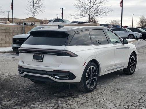 2024 Lincoln Nautilus Reserve