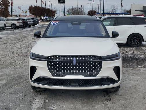 2024 Lincoln Nautilus Reserve