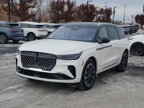 2024 Lincoln Nautilus Reserve