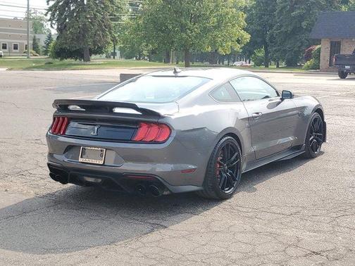 2021 Ford Shelby GT500 Base