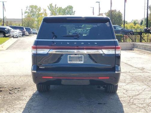 2022 Lincoln Navigator L Reserve
