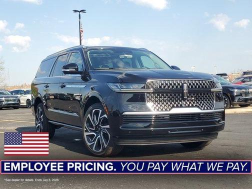 Infinite Black Metallic 2026 Lincoln Navigator L Reserve