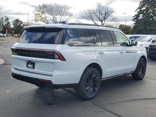 2025 Lincoln Navigator Reserve