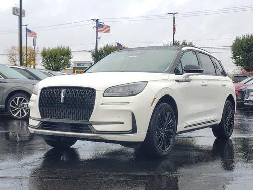 2026 Lincoln Corsair Premiere