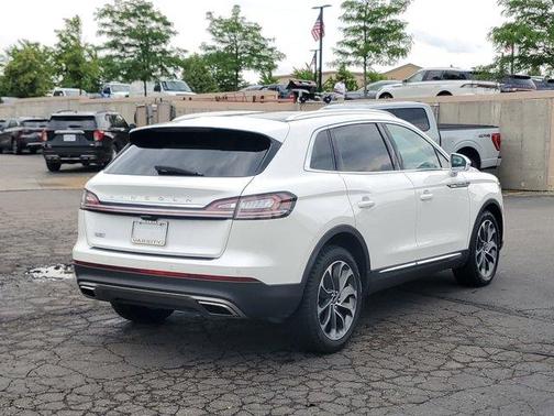 2022 Lincoln Nautilus Reserve
