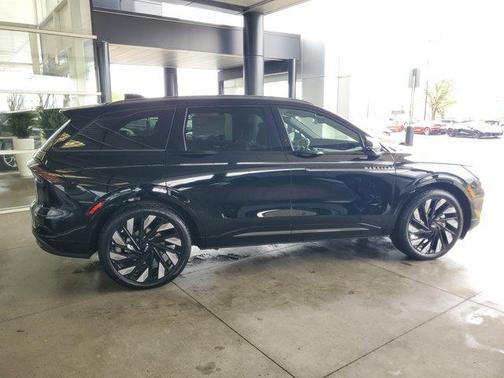 2025 Lincoln Nautilus Reserve