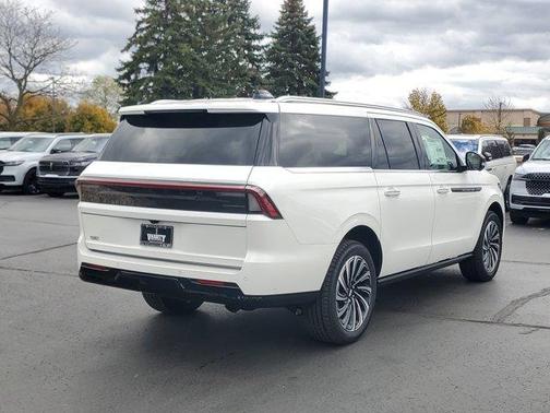 2025 Lincoln Navigator L Black Label