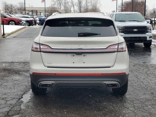 2023 Lincoln Nautilus Reserve