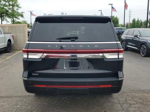 2023 Lincoln Navigator L Reserve