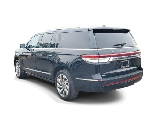 2023 Lincoln Navigator L Reserve