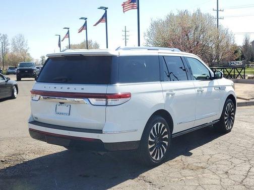 2022 Lincoln Navigator Black Label
