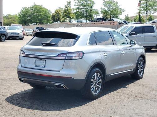2022 Lincoln Nautilus Standard