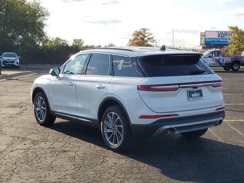 2025 Lincoln Corsair Premiere