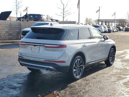 2023 Lincoln Corsair Standard