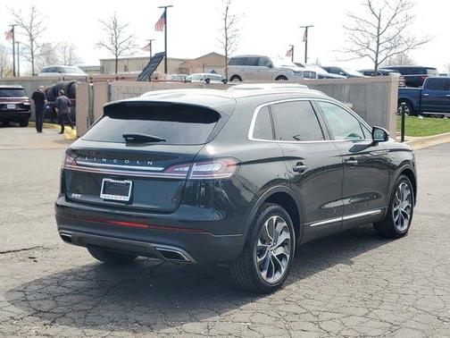 2022 Lincoln Nautilus Reserve