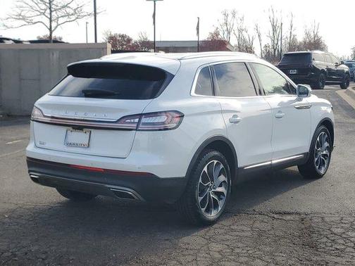 2022 Lincoln Nautilus Reserve