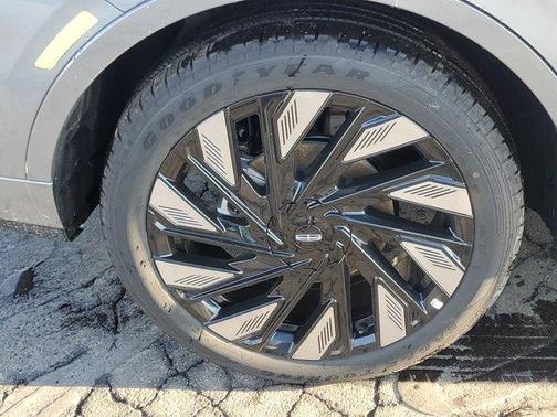 2025 Lincoln Nautilus Black Label