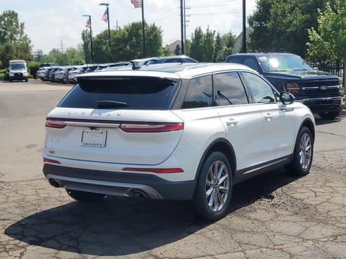 2022 Lincoln Corsair Standard
