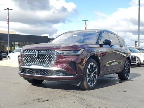 2025 Lincoln Nautilus Reserve