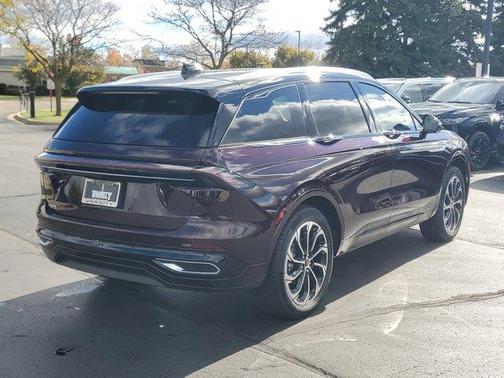 2025 Lincoln Nautilus Reserve