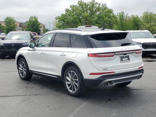 2025 Lincoln Corsair Premiere