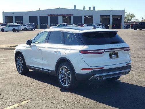2025 Lincoln Corsair Premiere