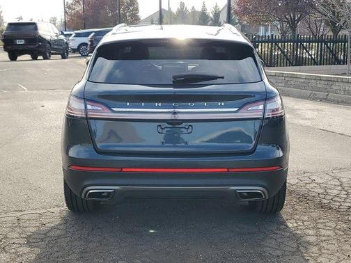 2022 Lincoln Nautilus Reserve