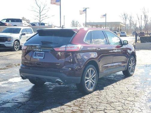 2022 Ford Edge Titanium