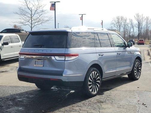 2023 Lincoln Navigator Black Label