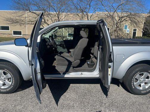 2011 Nissan Frontier SV