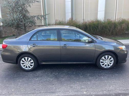 2012 Toyota Corolla LE
