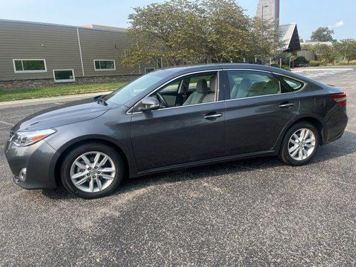 2013 Toyota Avalon XLE Premium