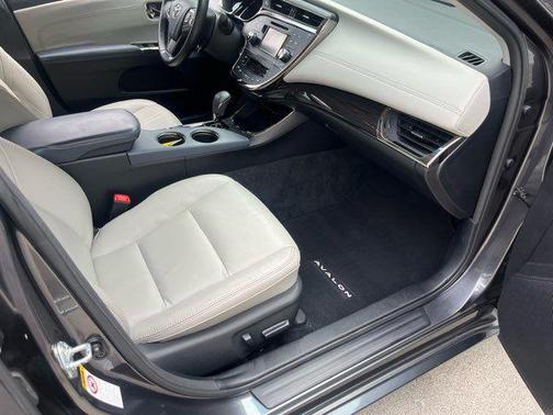 2013 Toyota Avalon XLE Premium