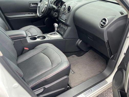 2013 Nissan Rogue SV w/SL Pkg