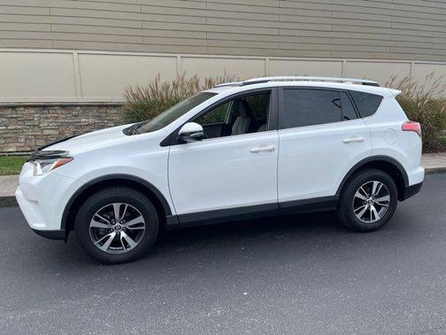2016 Toyota RAV4 XLE