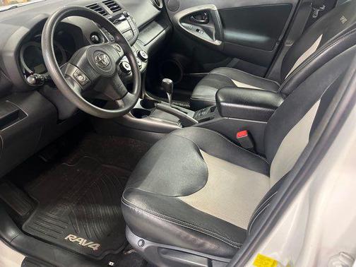 2011 Toyota RAV4 Sport