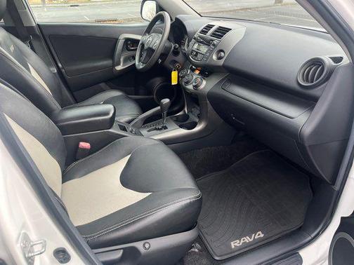 2011 Toyota RAV4 Sport