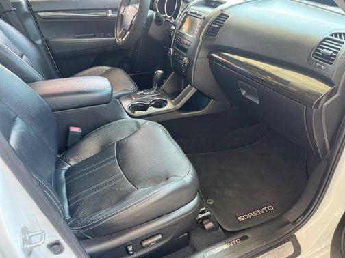 2013 Kia Sorento SX