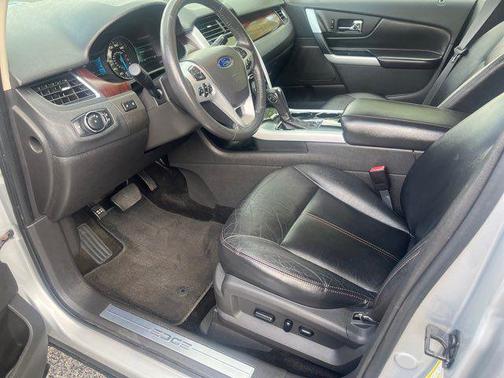 Ingot Silver Metallic 2014 Ford Edge Limited